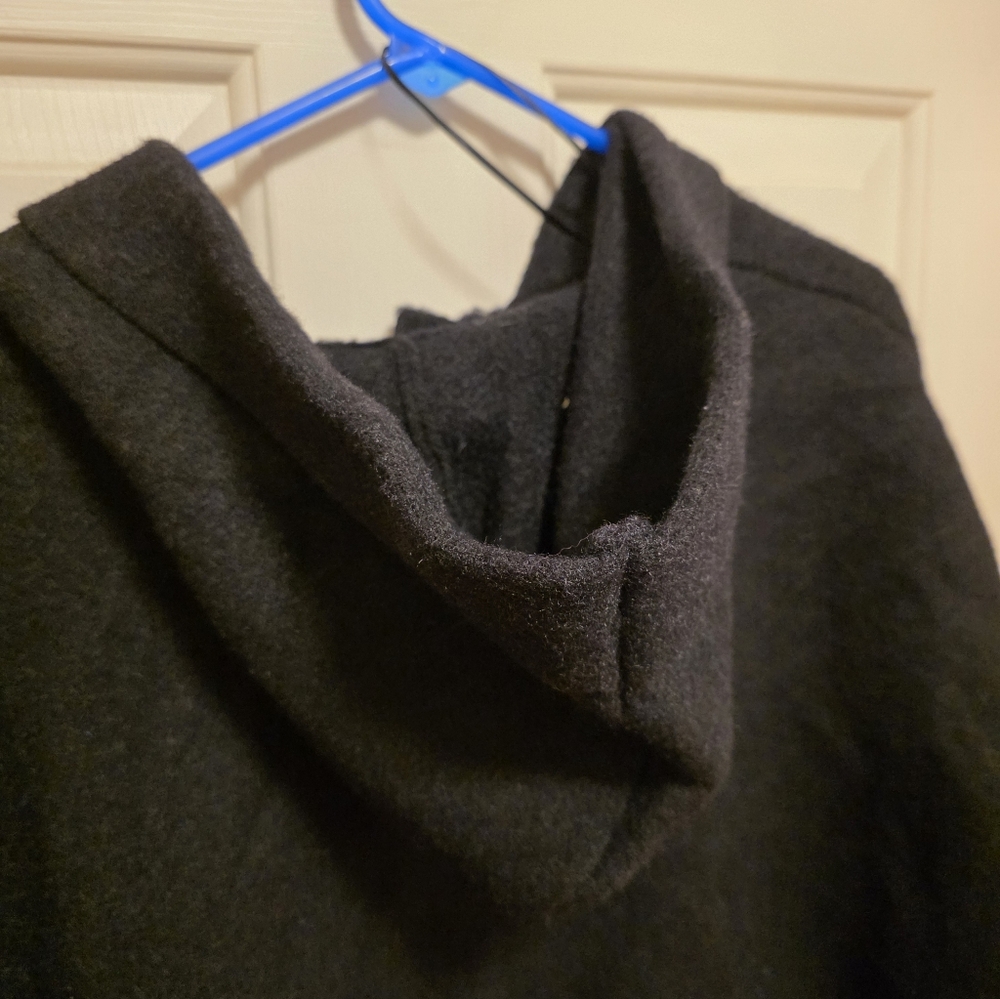 Free People Black Poncho with Wooden Accents One Size New Without Tags - Picture 11 of 11
